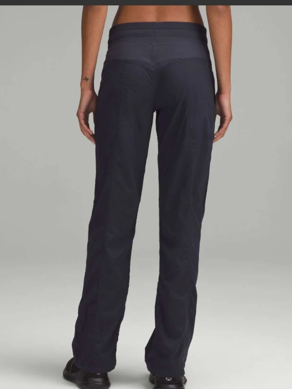 Lululemon Dance Studio Mid-Rise Pant Regular Sz 2 Black Night - Picture 3 of 15